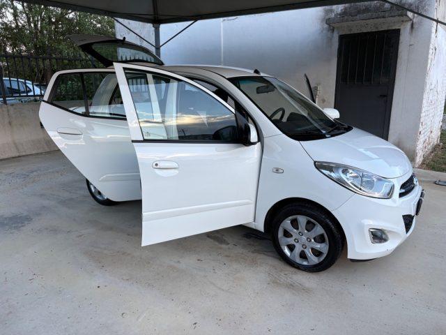 HYUNDAI i10 1.1 12V EURO 5 BENZ OK NEOP POCHISSIMI CHILOMETRI