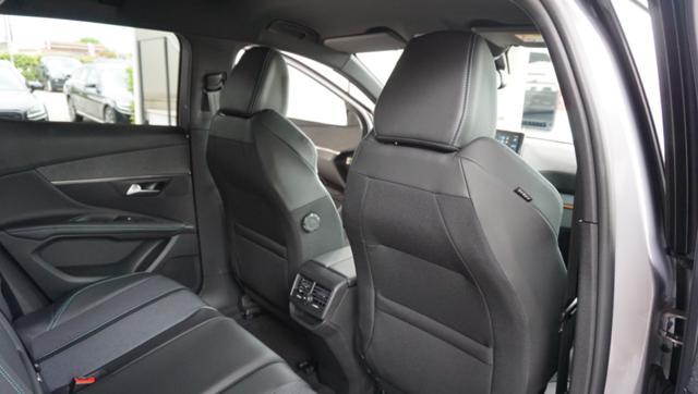 PEUGEOT 3008 BlueHDi 130 S&S EAT8 Allure Pack