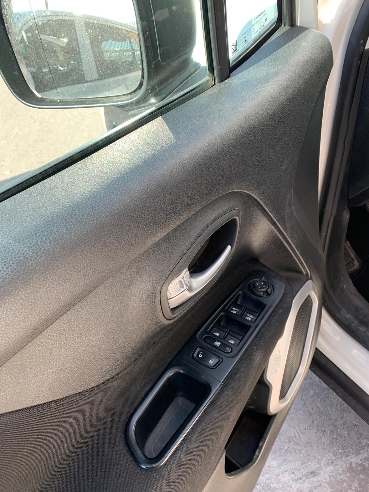 Jeep Renegade 1.6 Mjt SPORT Ok Neopatentati