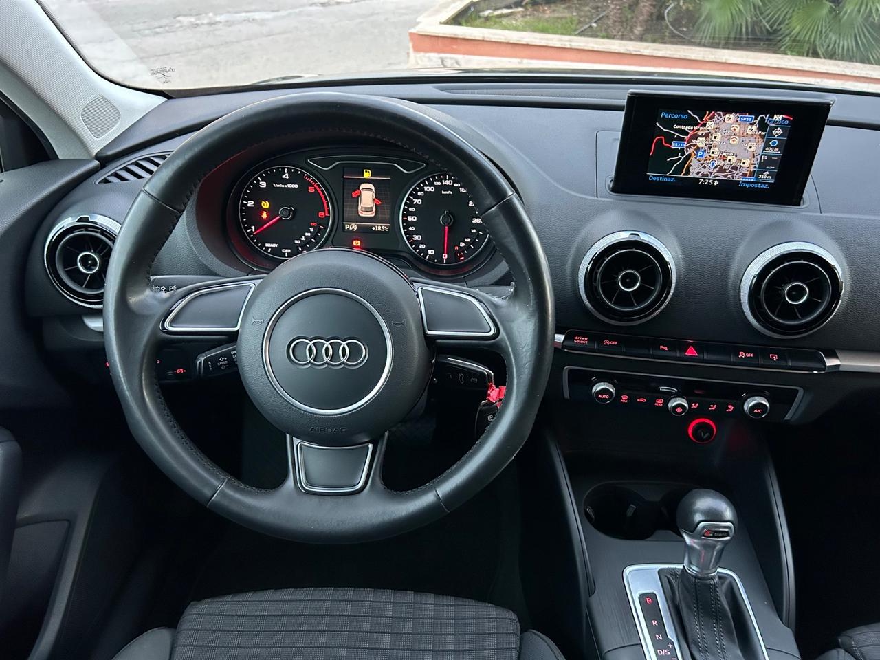 Audi A3 SPB 1.6 TDI Sport strafull!!!