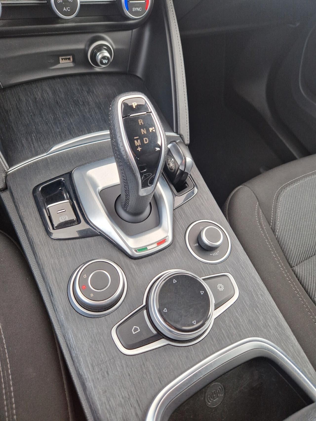 Alfa Romeo Stelvio 2.2 Turbodiesel 190 CV AT8 Q4 Super Business