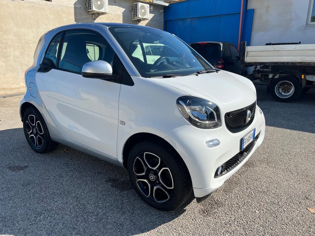 Smart for two 1.0/ 70cv- autom-km 60000-2018