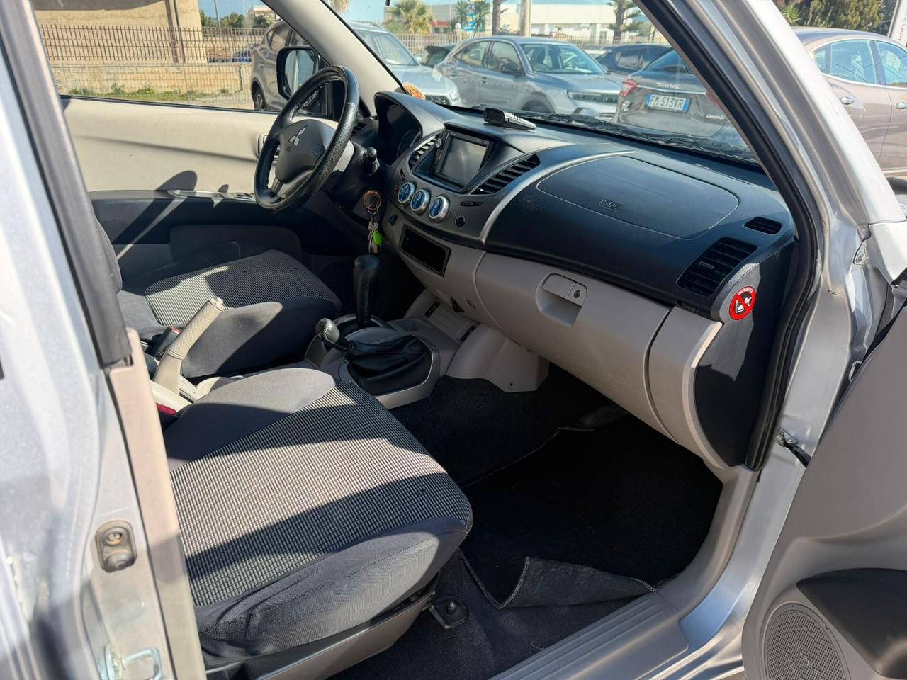 Mitsubishi L200 2.5 DI-D/136CV Double Cab Invite