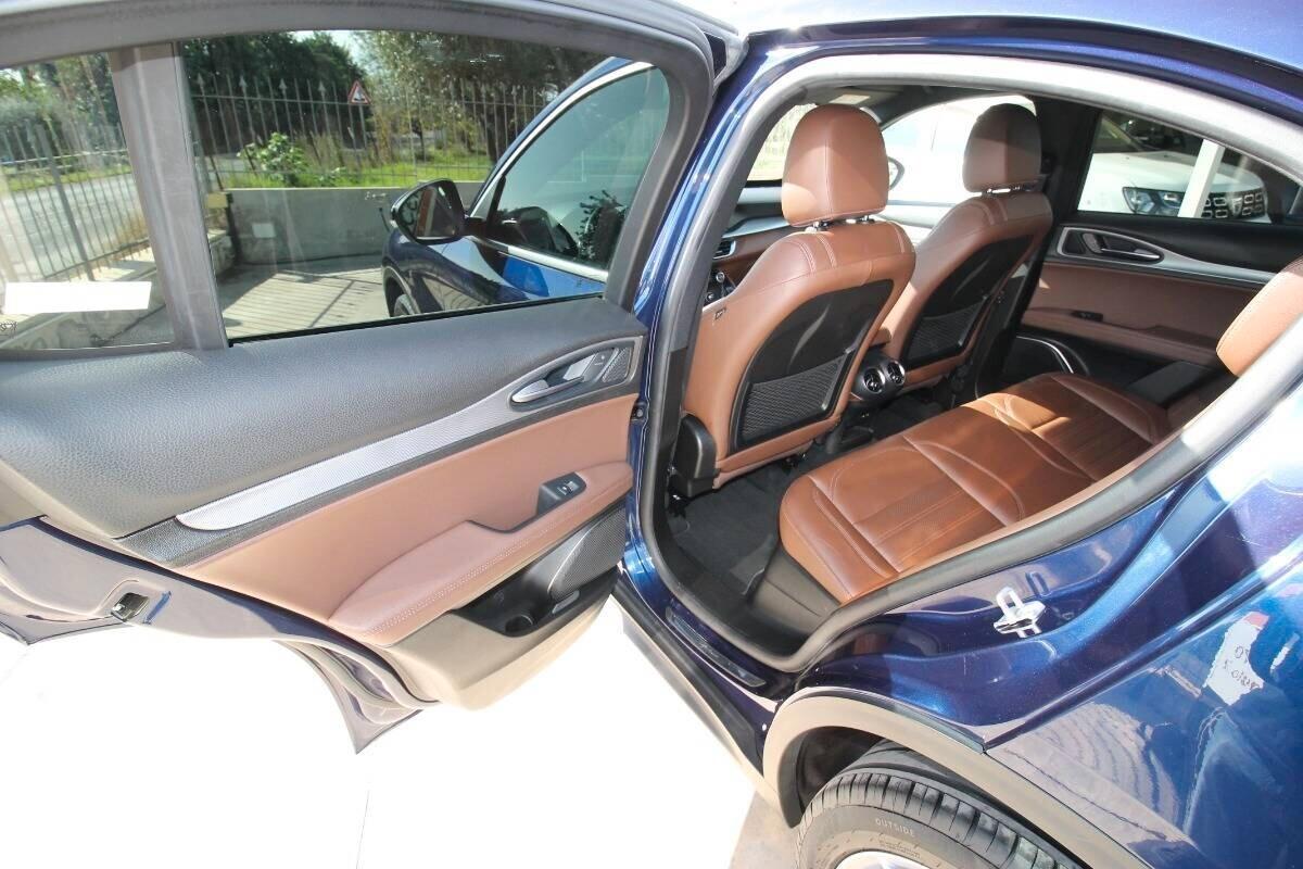 Alfa Romeo Stelvio 2.2 td 210 CV AT8 Q4 Executive