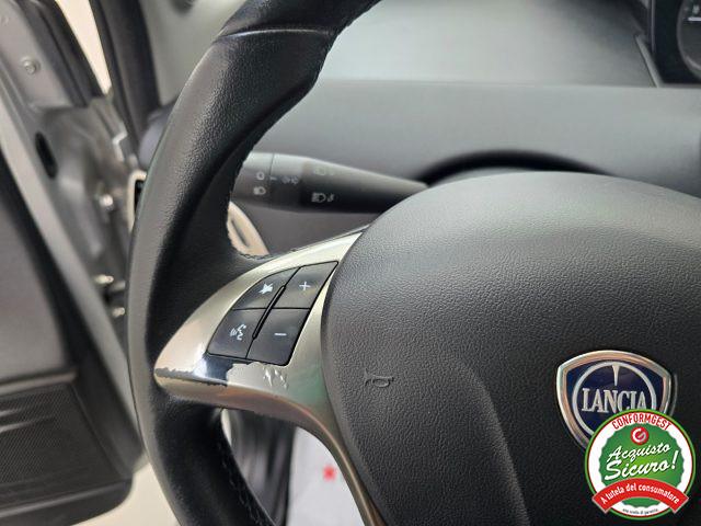 LANCIA Ypsilon 1.2 69 CV 5 porte Gold
