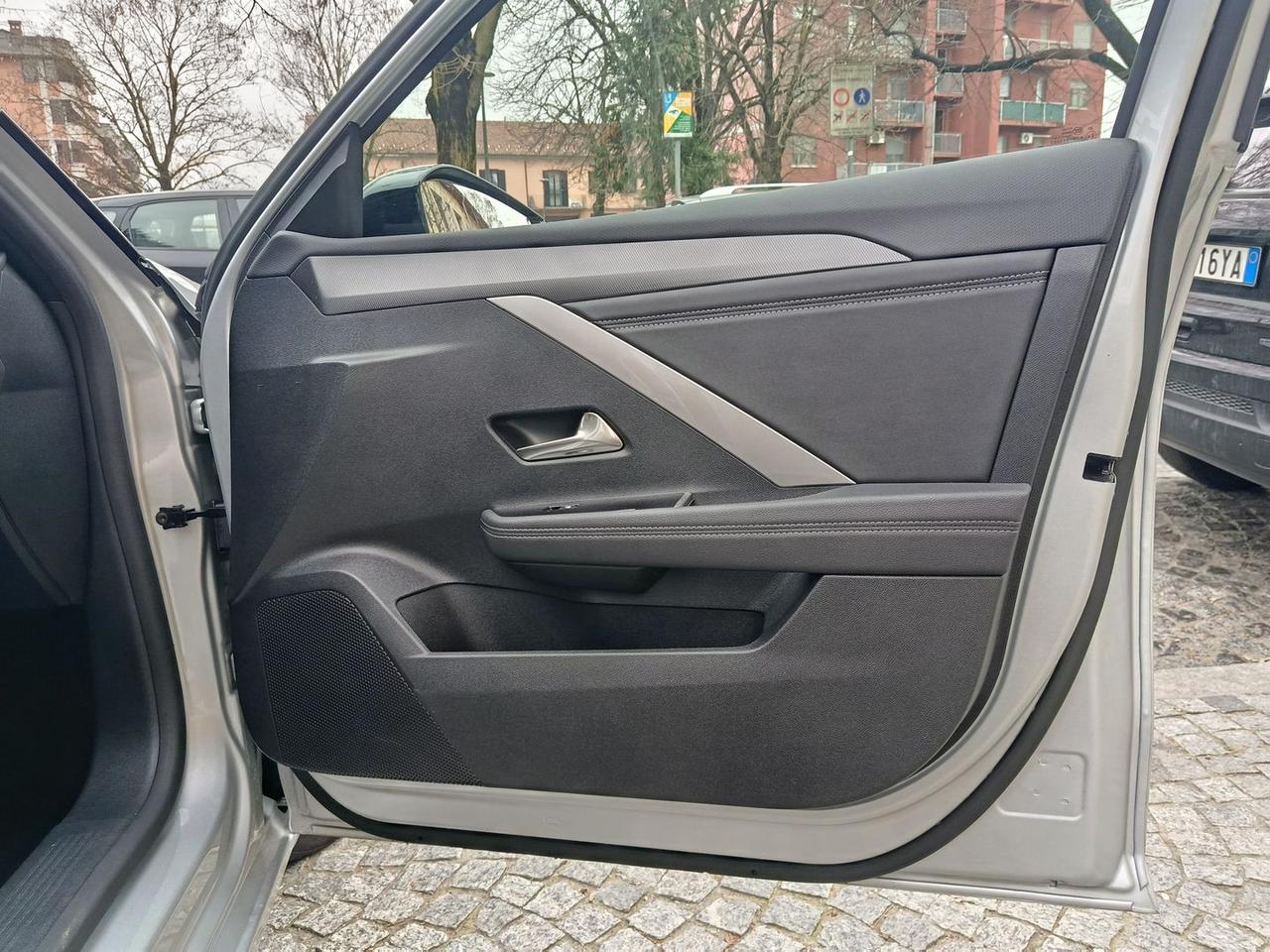 Opel Astra GS 1.5 #9711