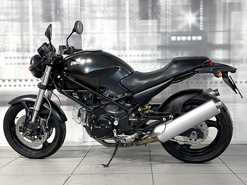 Ducati Monster 695
