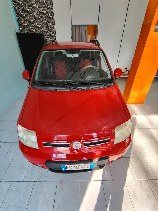 FIAT PANDA 1.2 CLIMBING – METANO – ECONOMICA E AFFIDABILE