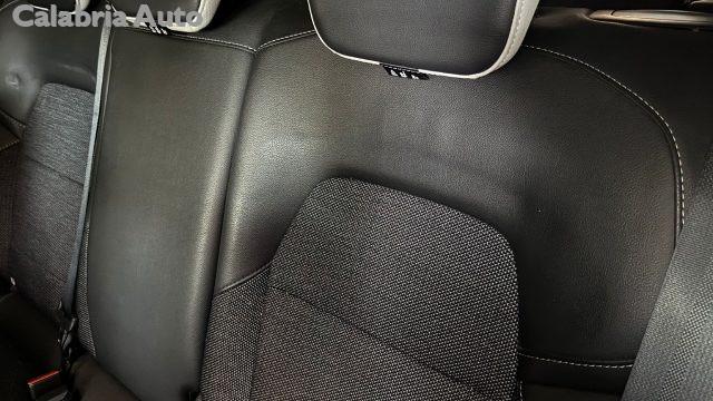 RENAULT Captur Mild Hybrid 140 CV Techno