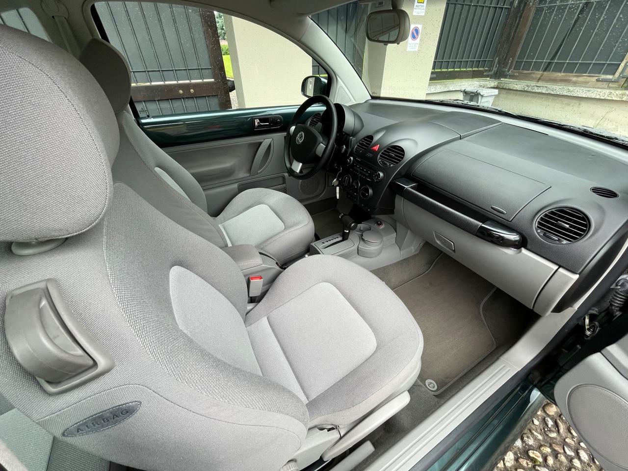 Volkswagen New Beetle 2.0 *UNICA 35000 KM*