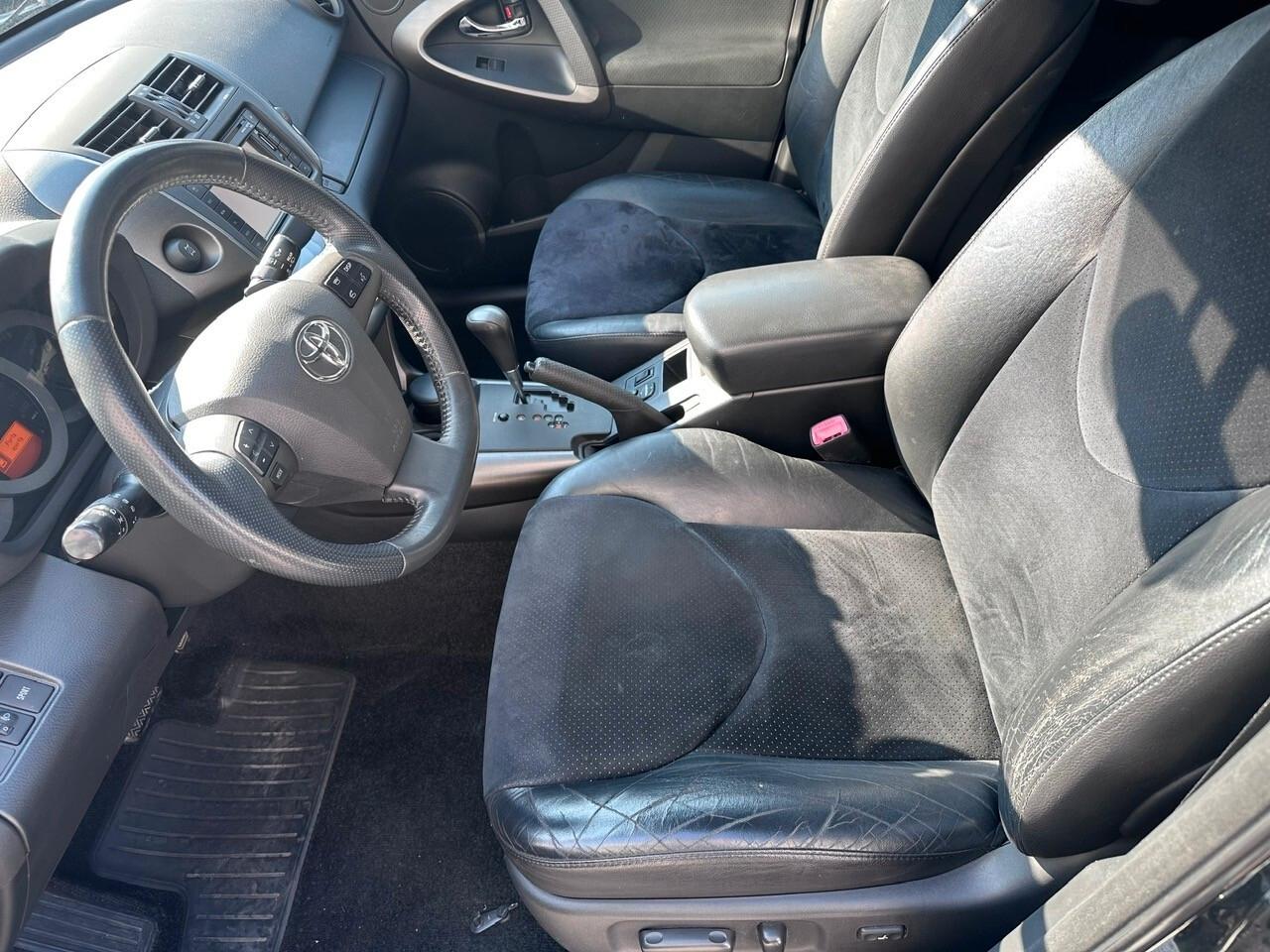 Toyota RAV 4 RAV4 Crossover 2.2 D-4D 150 CV DPF Exclusive