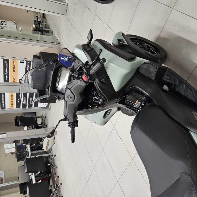 Yamaha Tricity 300 - 2026