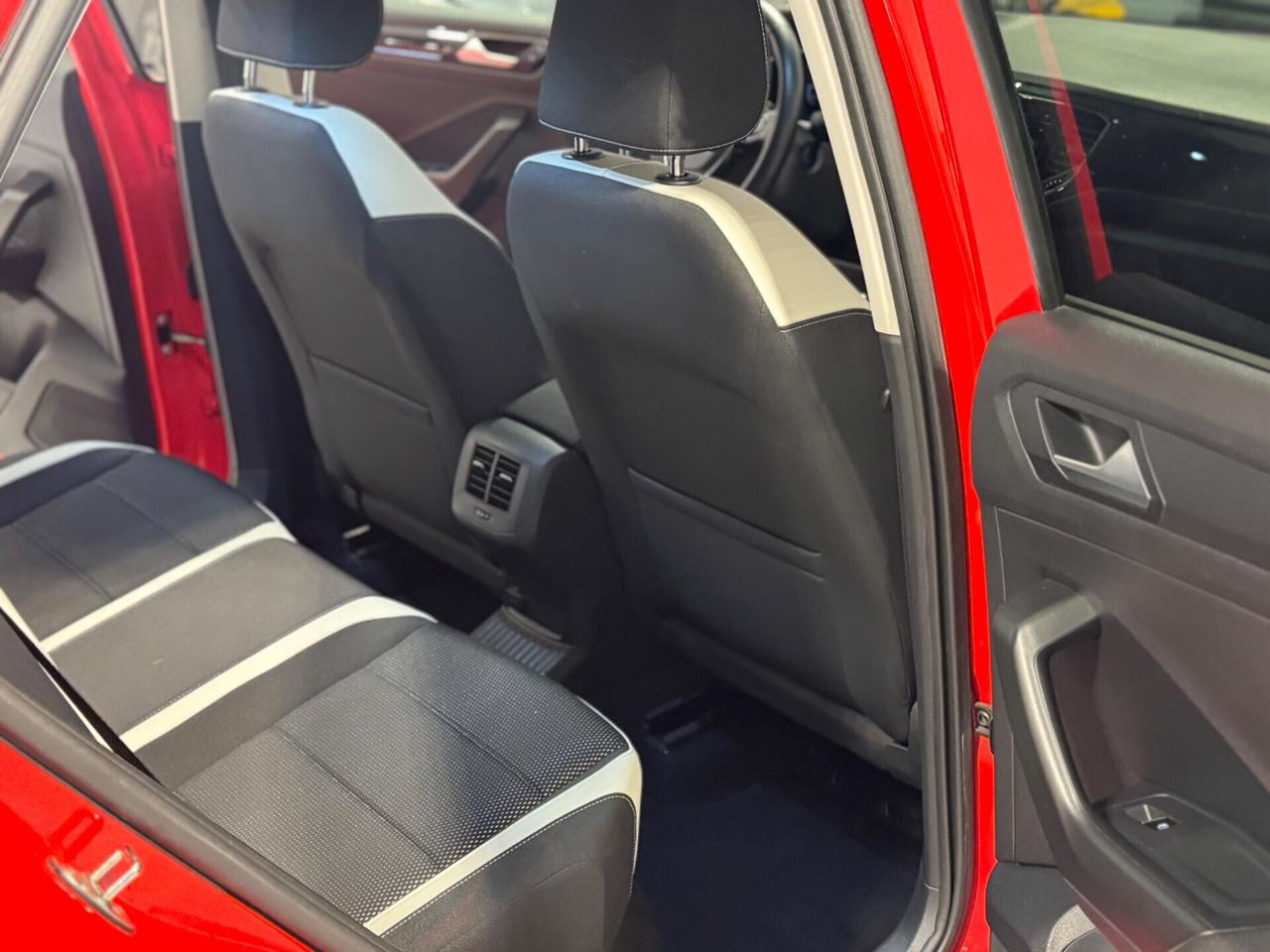 Volkswagen T-Roc 1.6 TDI Advanced 63.000 Km !