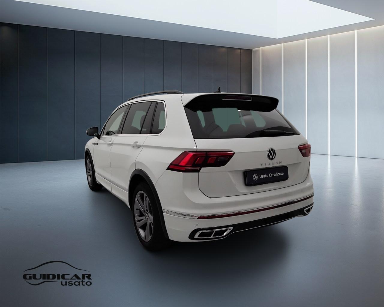 VOLKSWAGEN Tiguan II 2021 - Tiguan 1.5 tsi R-Line 150cv dsg
