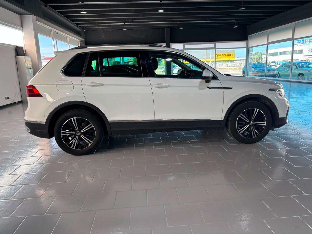 Volkswagen Tiguan 2.0 TDI 150 CV SCR DSG Elegance