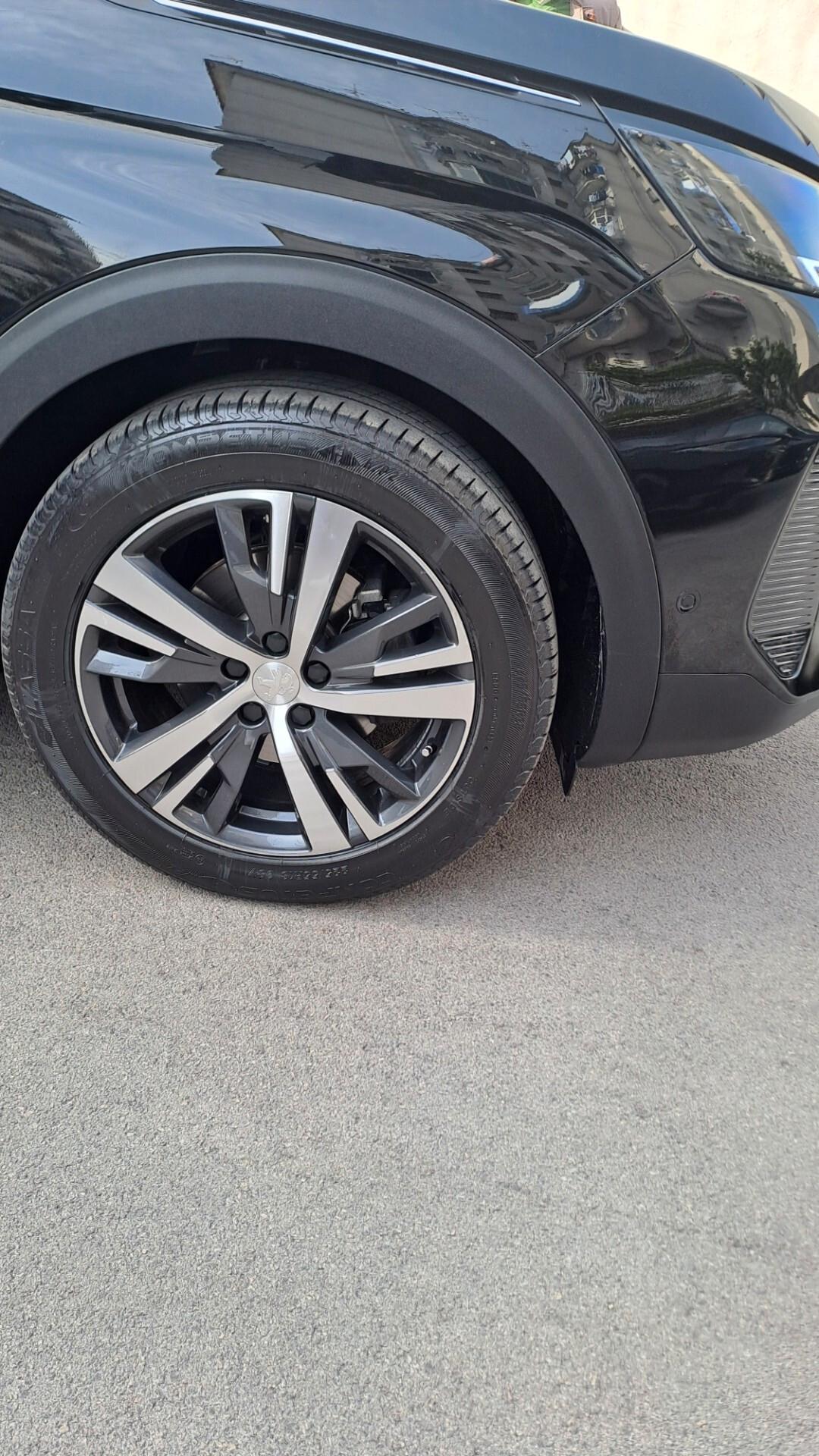 Peugeot 3008 BlueHDi 130cv EAT8 Allure Diesel Automatica