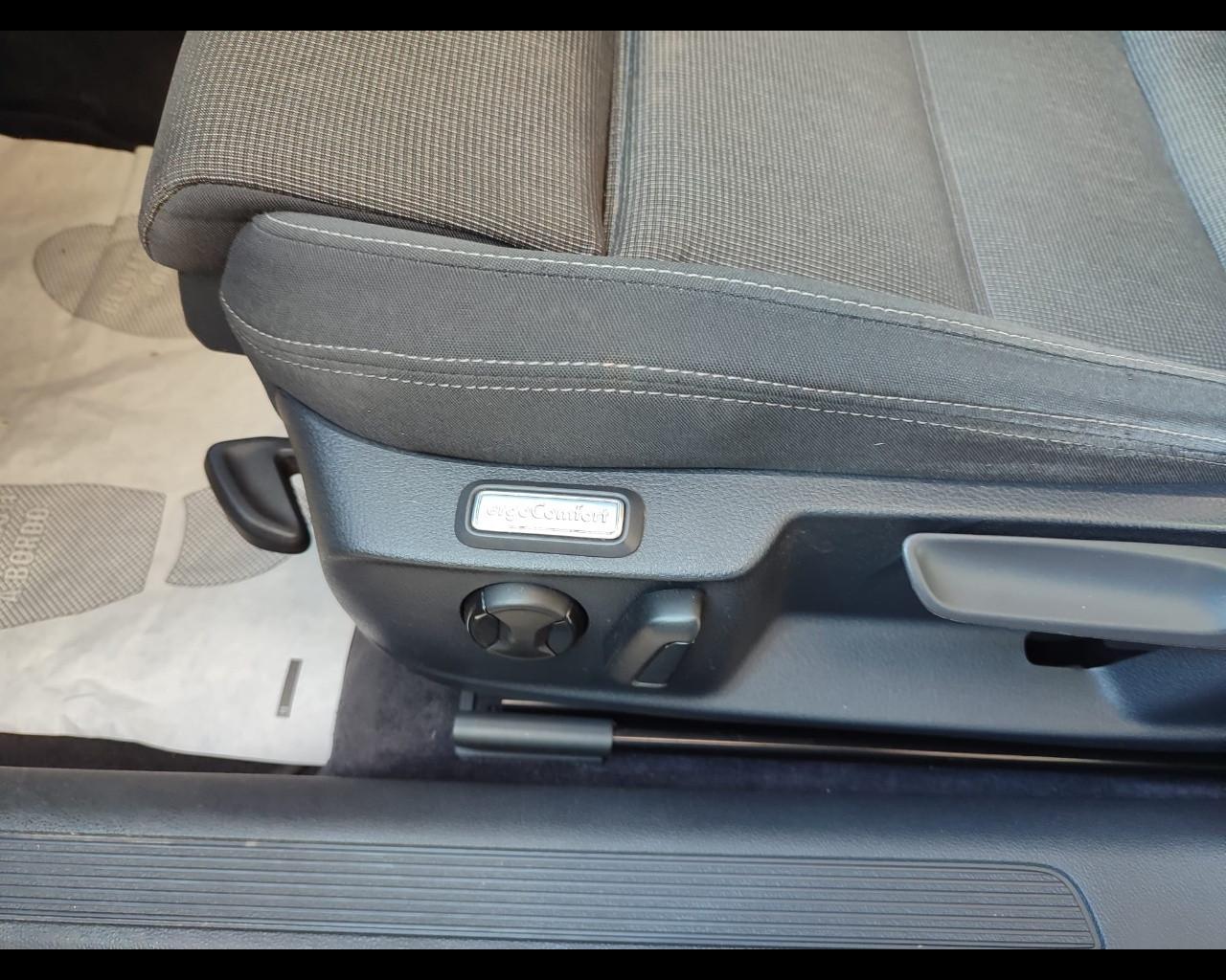 VOLKSWAGEN Passat Business Variant 1.6 TDI Trendline BlueMotion Tech.