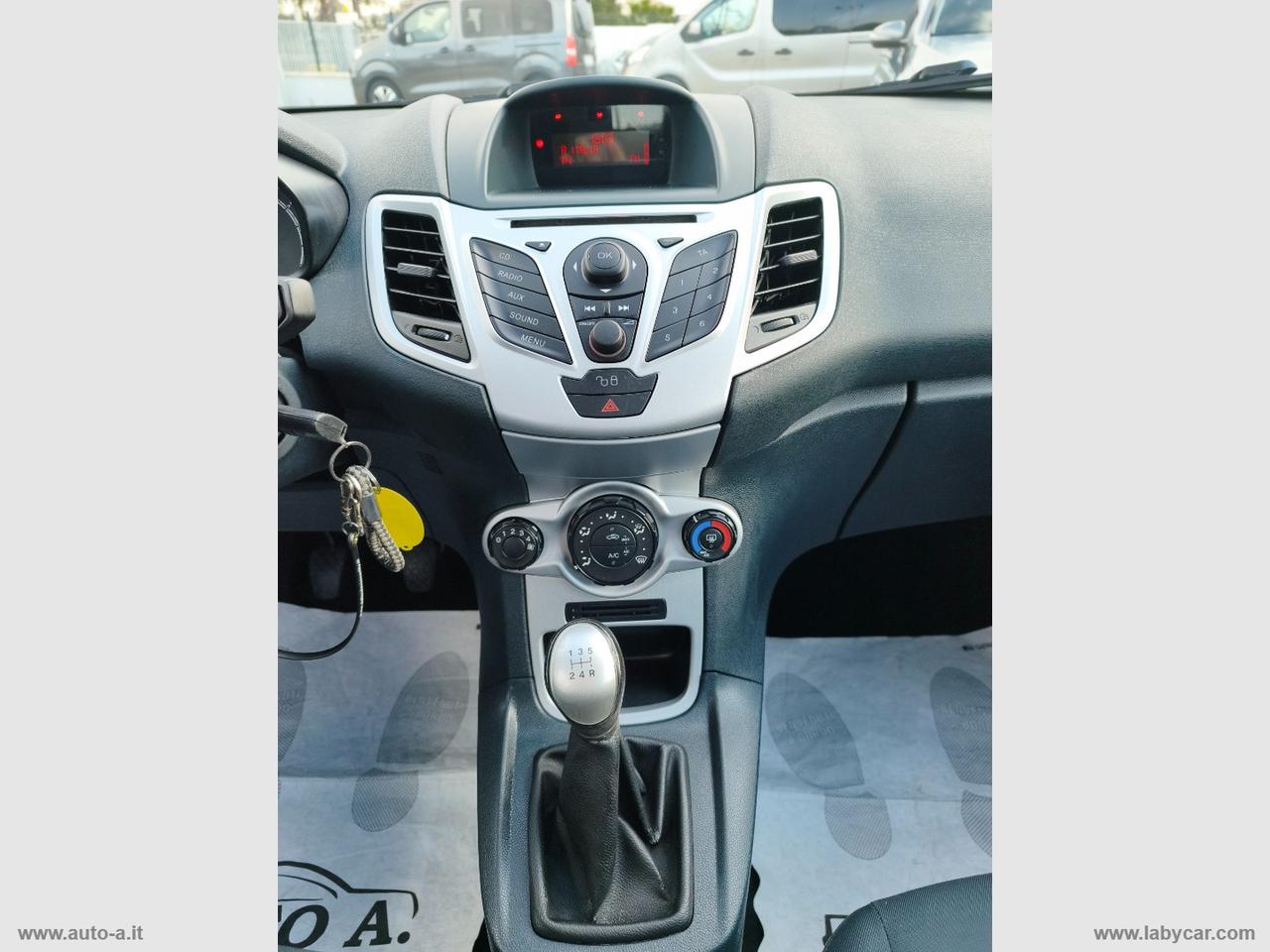 FORD Fiesta 1.4 TDCi 70 CV 5p. Titanium