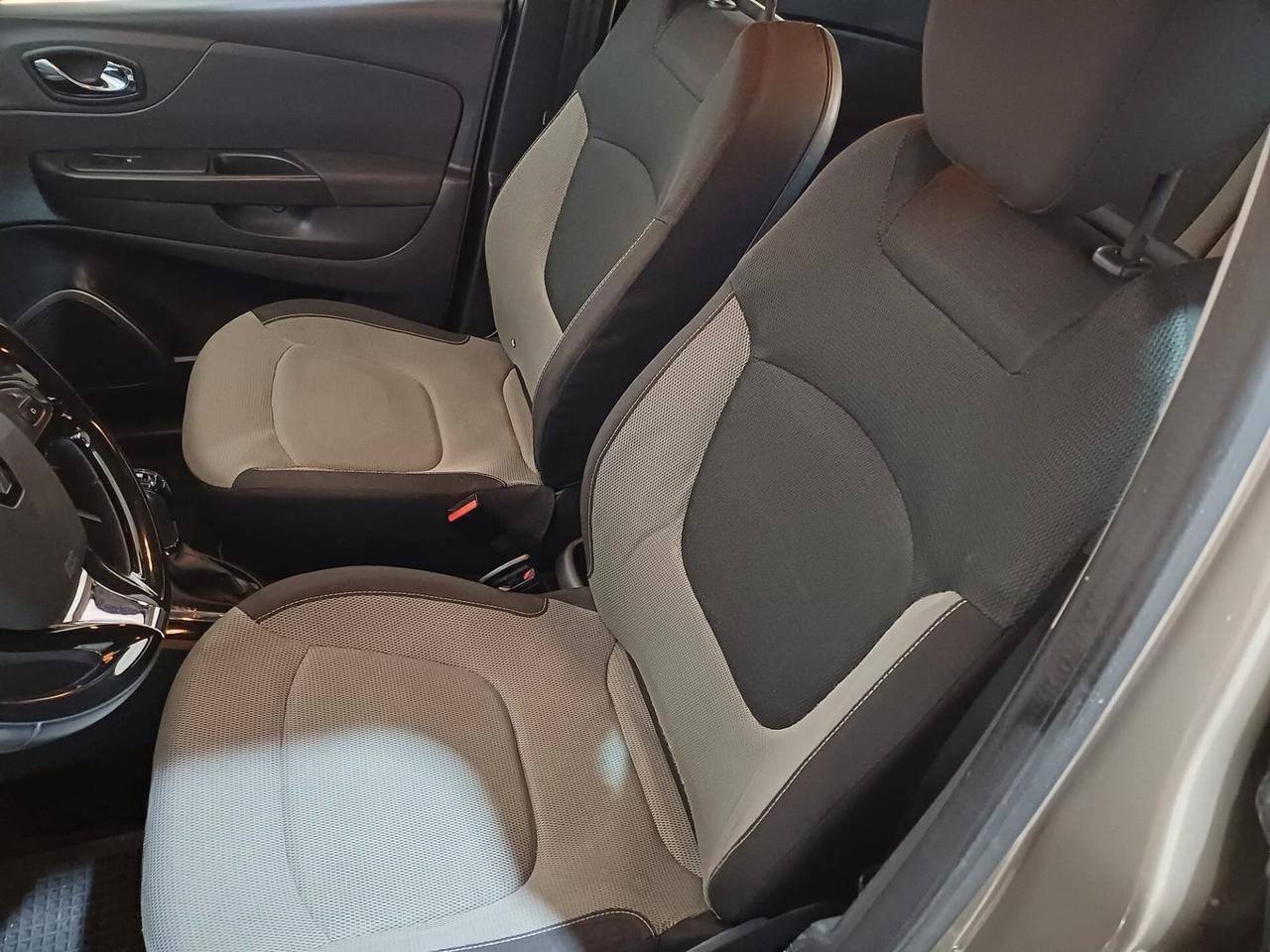 Renault Captur 1.5 dCi AUTOMATICA - 2016