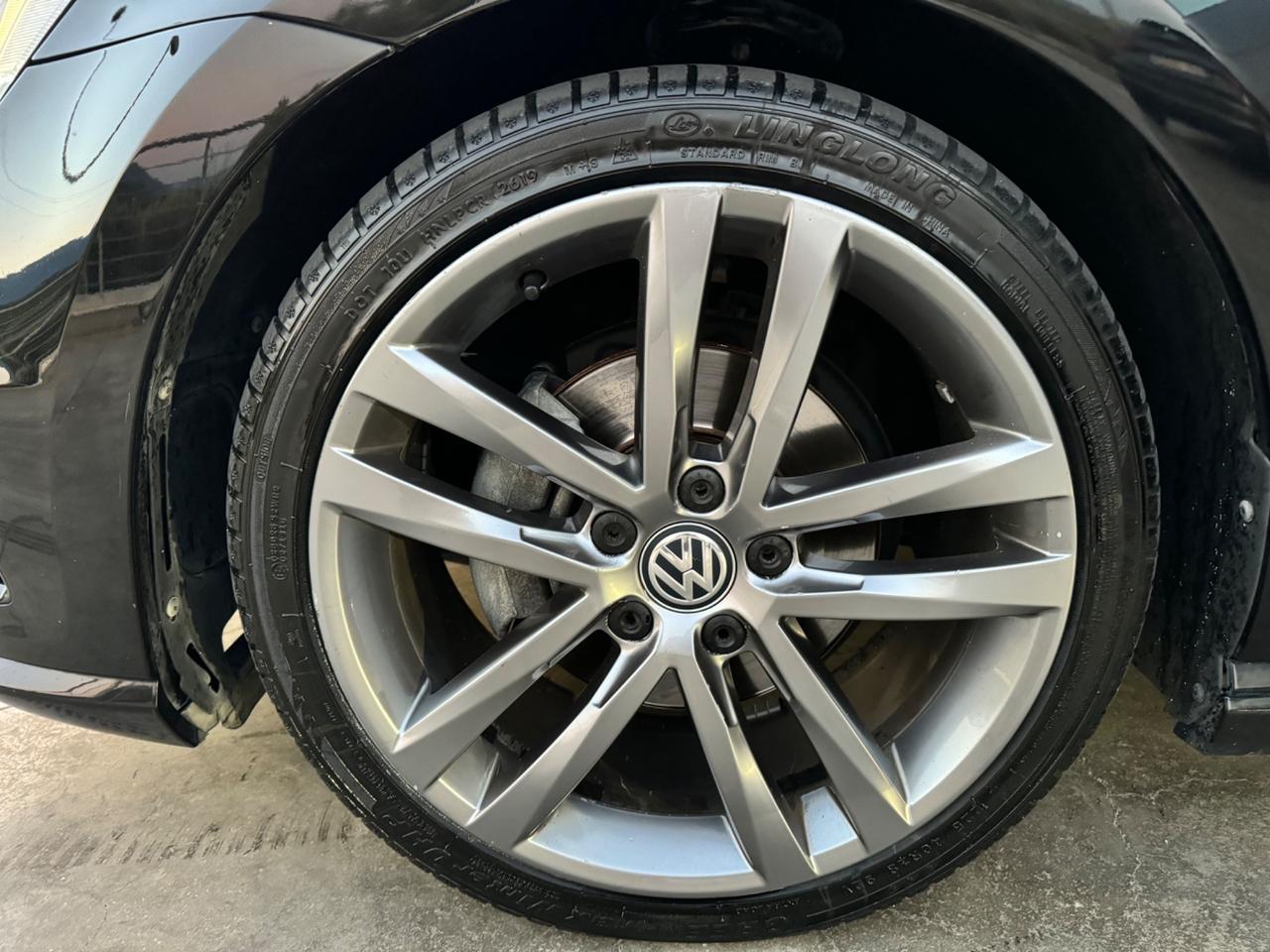 Volkswagen Golf 2.0 TDI 150cv 5p. Highline BlueMotion Technology R-Line