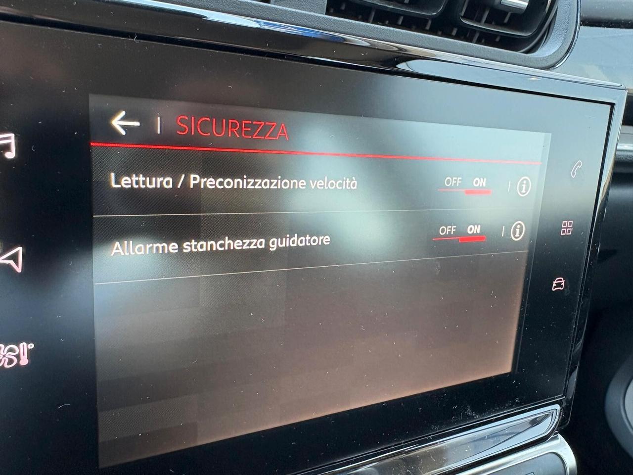 Citroen C3 FEEL PACK PureTech 83 SPOTICAR