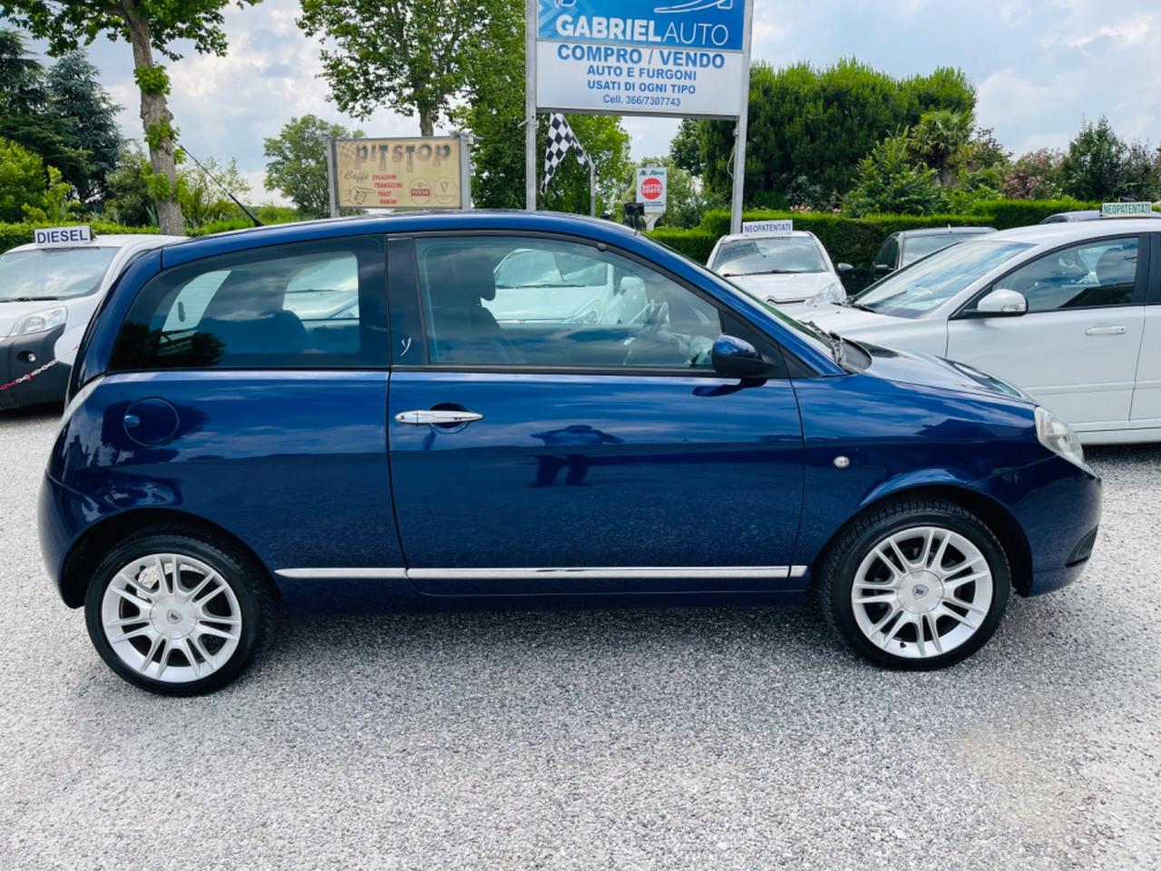 Lancia Ypsilon 1.3 MJT 90 CV Ok NEOPATENTATI
