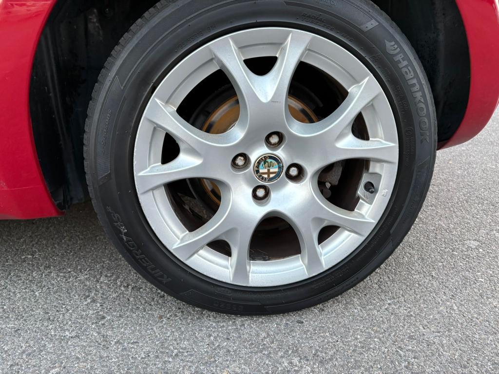 Alfa Romeo MiTo 1.4 BENZ 78cv ADATTA A NEOPATENTATI