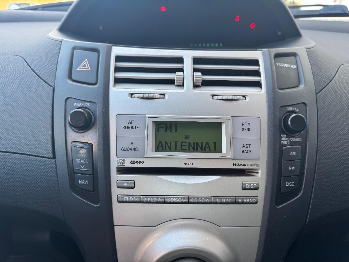 TOYOTA - Yaris - 1.3 5p. NAVIGATORE/ PDC