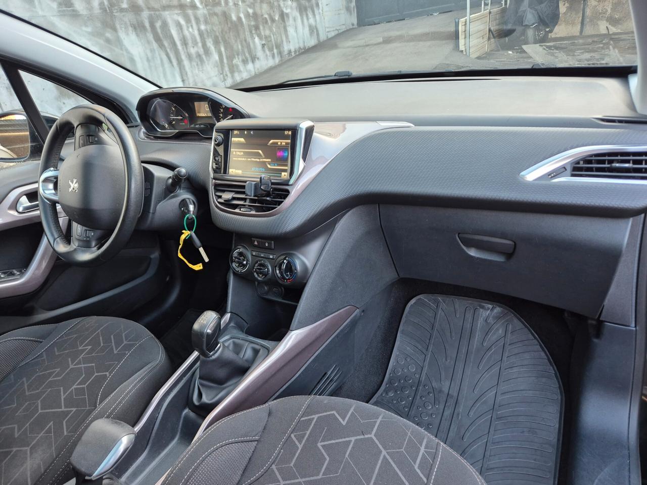 Peugeot 2008 SUPER FULL PERFETTA 1.2 BENZ 2015