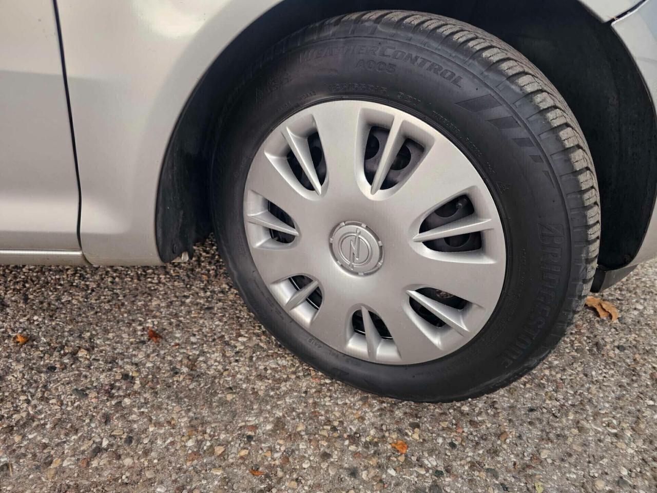 Opel Corsa 1.2 5 porte Enjoy GPL Neopatentati