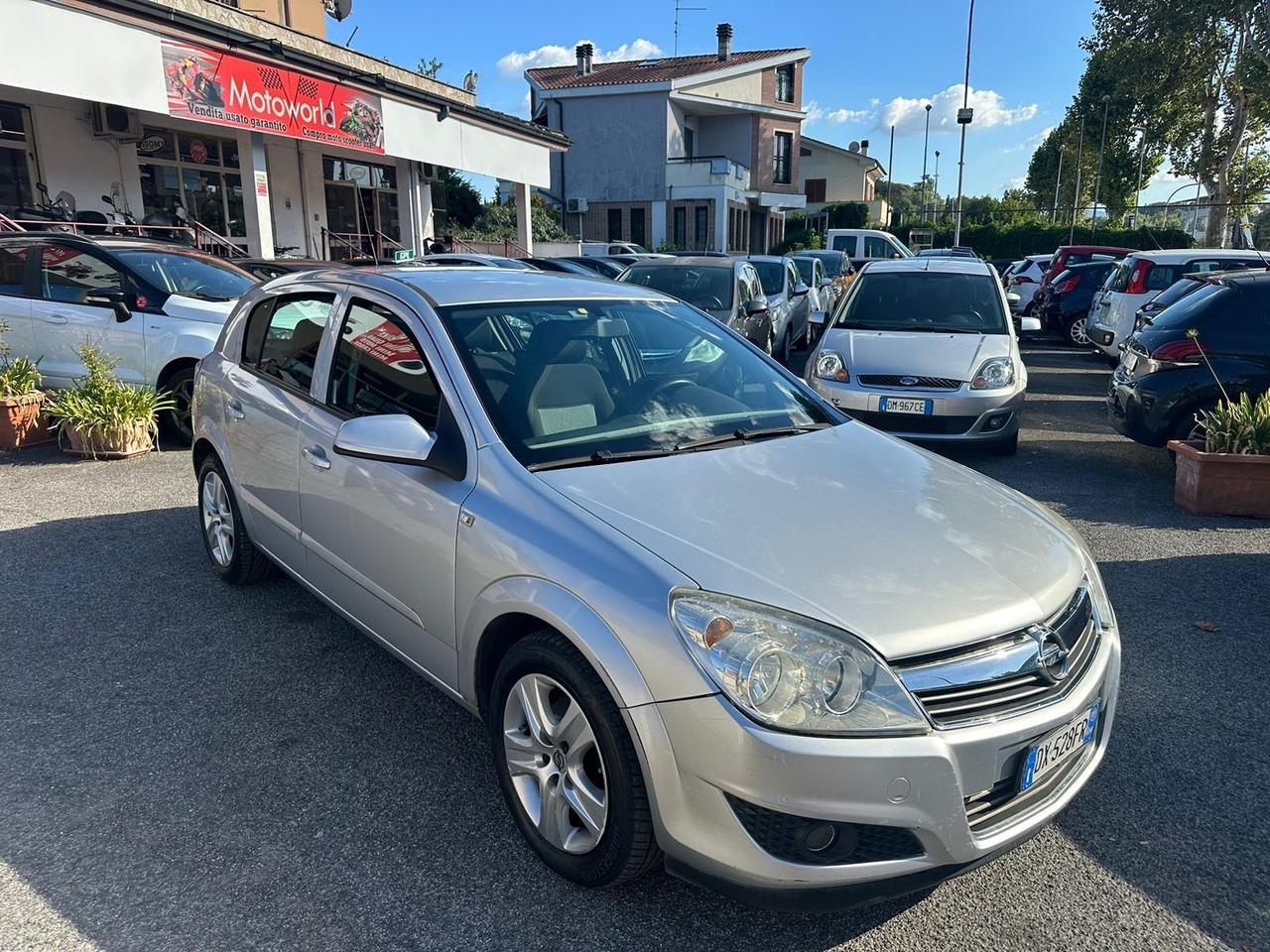 Opel Astra GTC 1.7 CDTI 110CV ecoFLEX 3 porte Edition