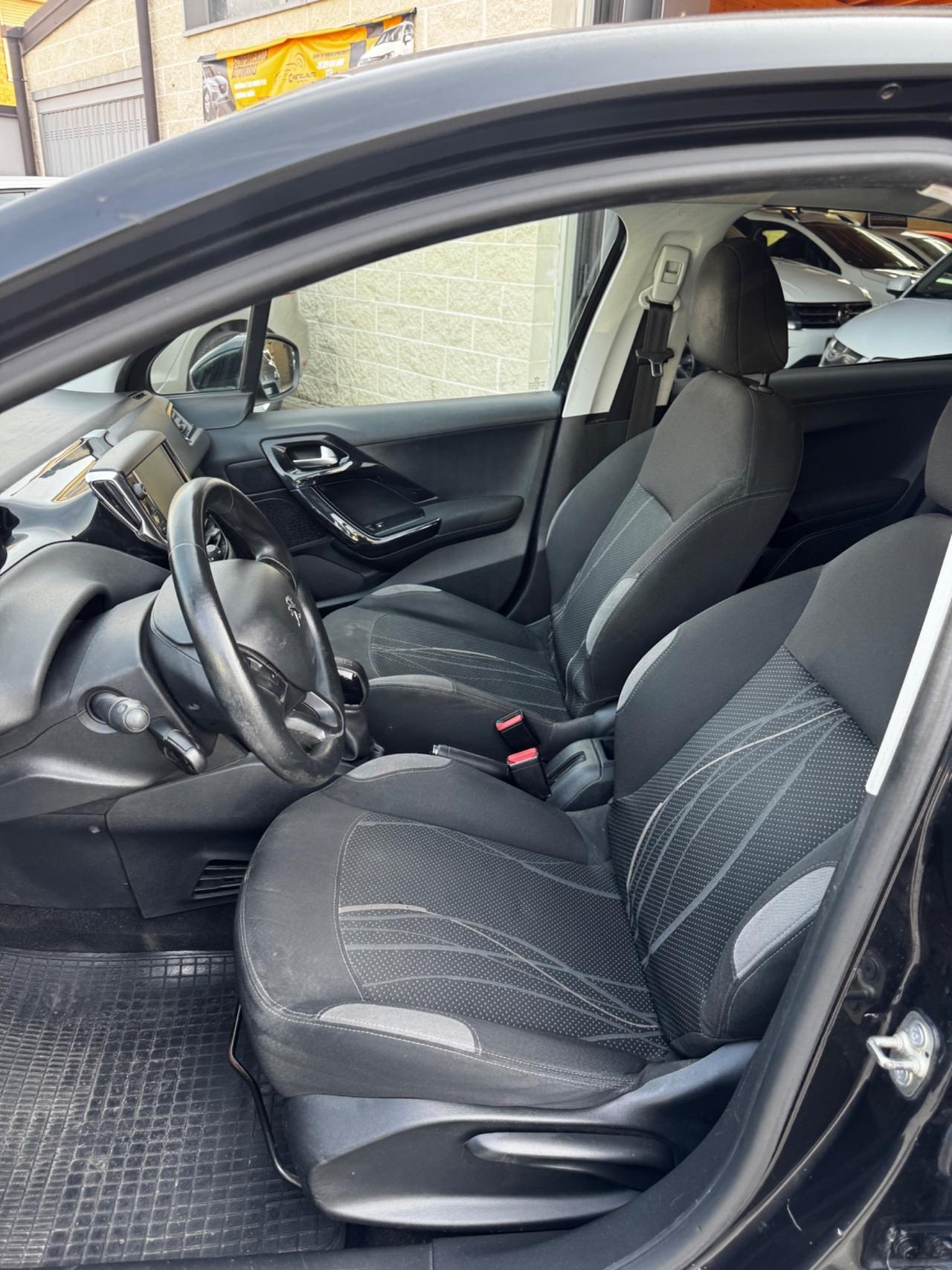 Peugeot 208 1.6 e-HDi 92 CV Stop&Start 5 porte Active