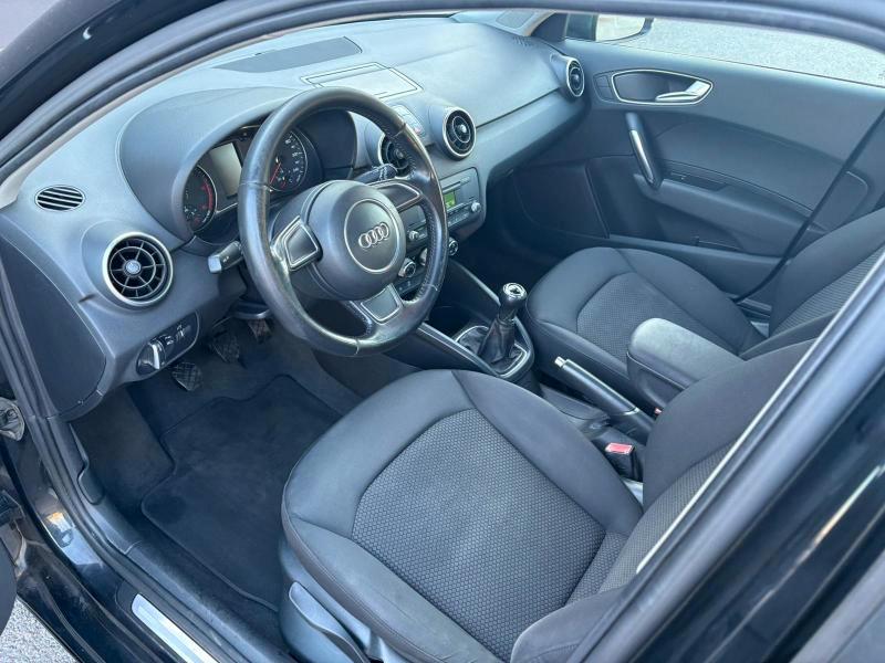 Audi A1 Sportback 1.6 tdi 105 CV Attraction ADATTA NEOPATENTATI