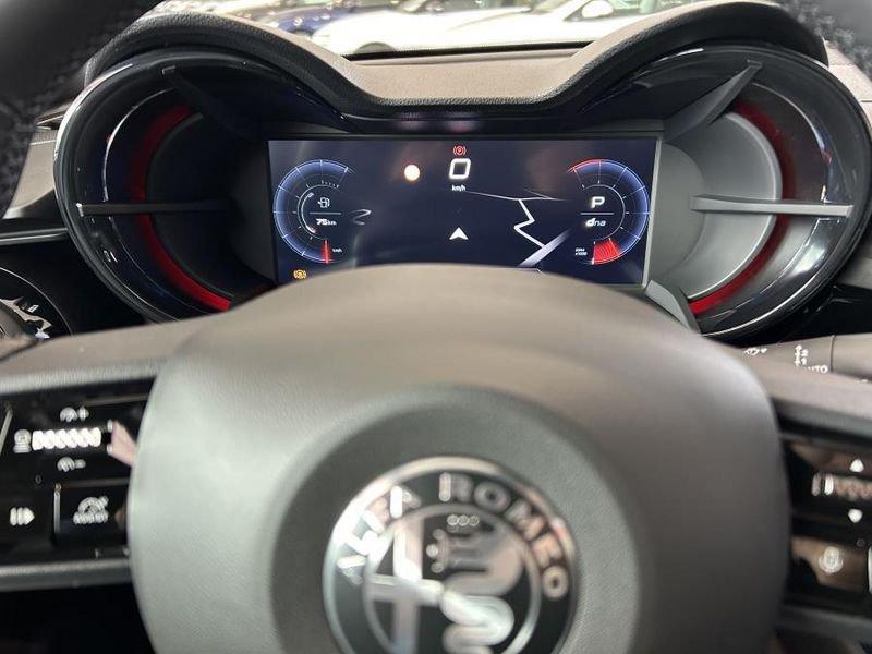 Alfa Romeo Junior 1.2 145 CV Hybrid eDCT6 Ti + PACK TECHNO+18"