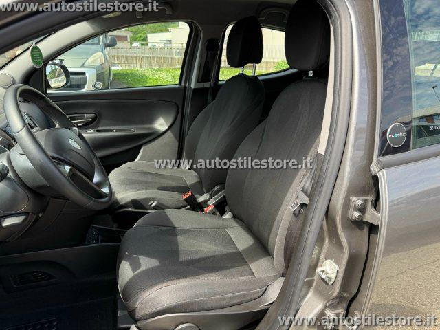 LANCIA Ypsilon 1.0 FireFly 5 porte S&S Hybrid Ecochic Gold