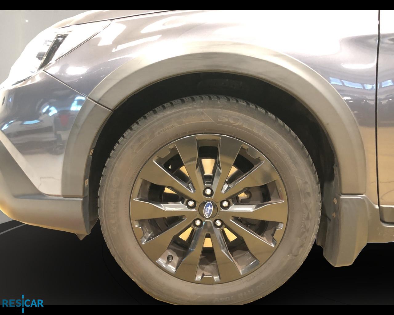 SUBARU Outback 2.5i Free lineartronic