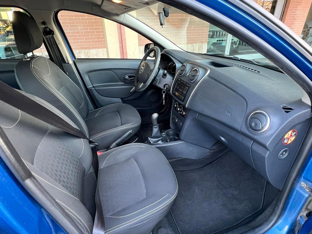 Dacia Sandero 1.2 Laureate Gpl 75cv