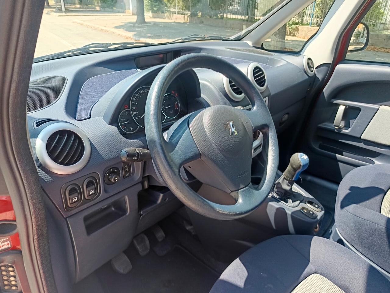 Peugeot 1007 1.4 HDi Sporty