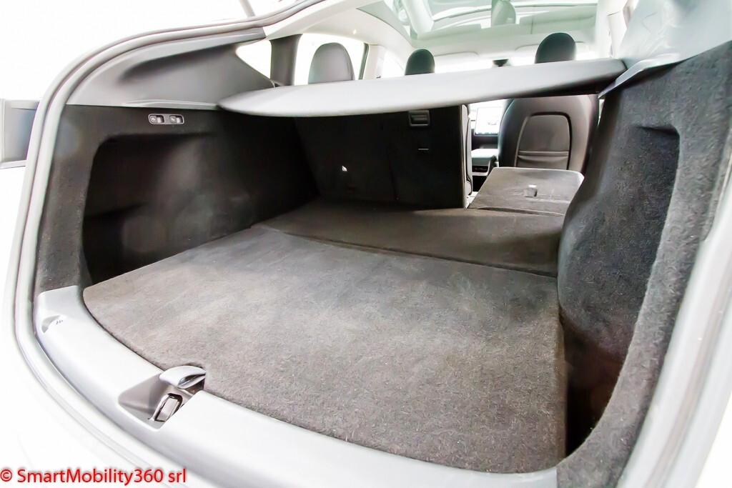 Tesla Model Y Long Range AWD - Prezzo vero senza vincoli di finanziamento e\o assicurazioni!