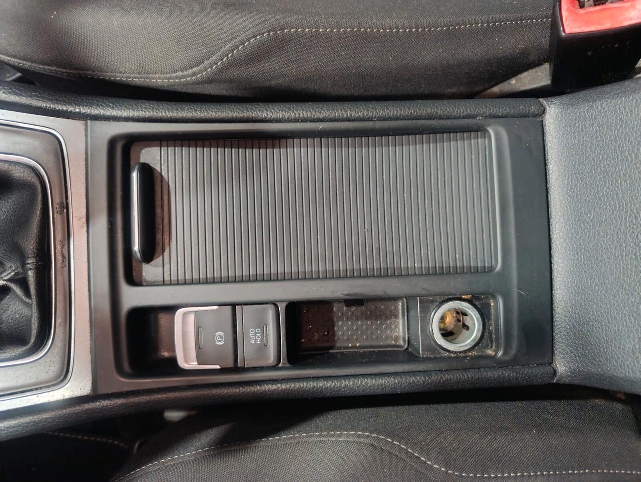 Volkswagen Golf 7 del 2013 - 1200 benzina anche neopatentati -