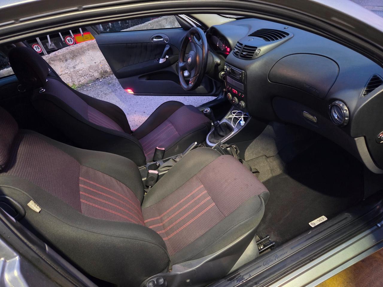 Alfa Romeo 147 1.9 JTD (120) 3 porte Black Line 2008