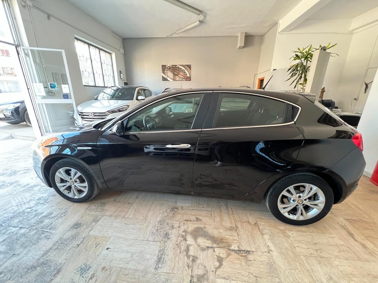 Alfa Romeo Giulietta 1.6 JTDm-2 105 CV Progression