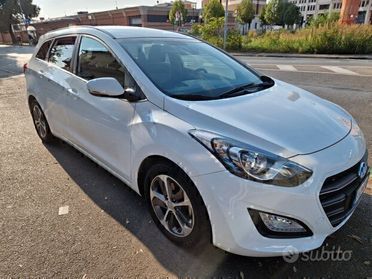 Hyundai i30 Wagon 1.6 crdi Business 110cv 5p