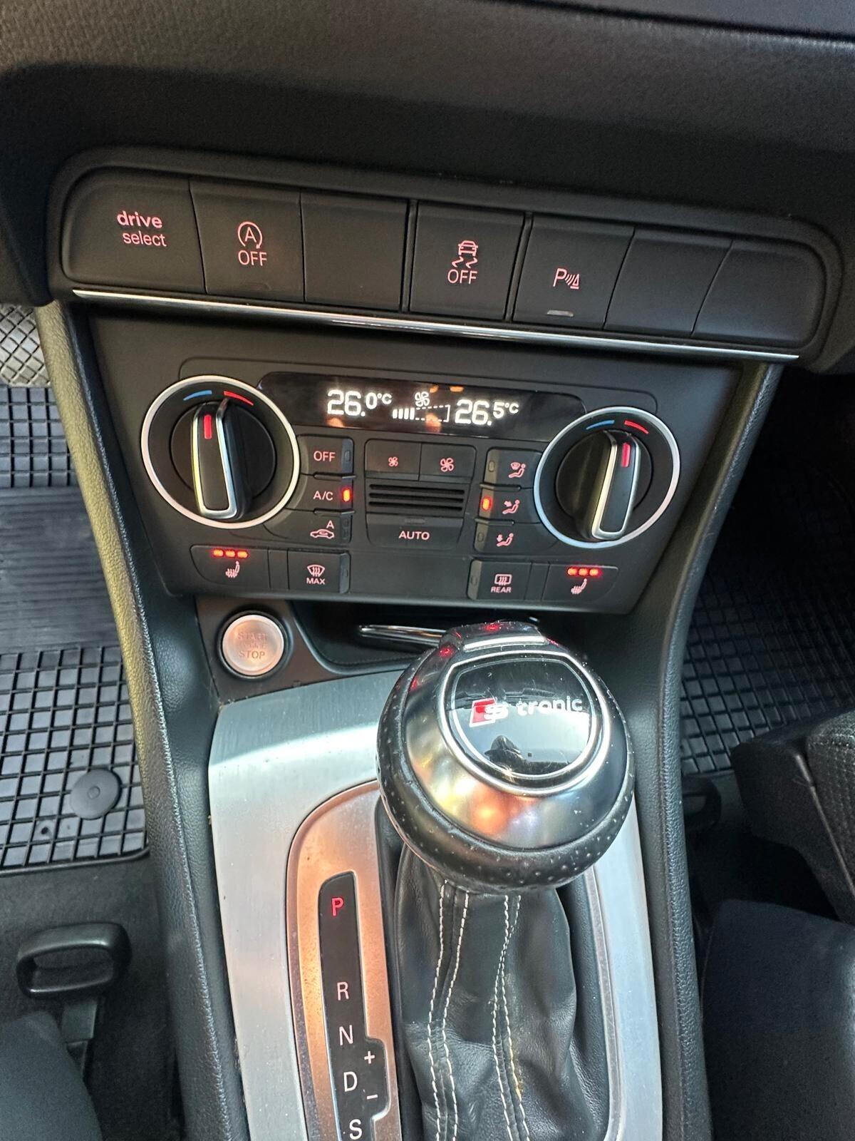 Audi Q3 2.0 TDI 150 CV quattro STRONIC S-LINE INT-ESTERNO 2015 FARI matrix LED-INT PELLE