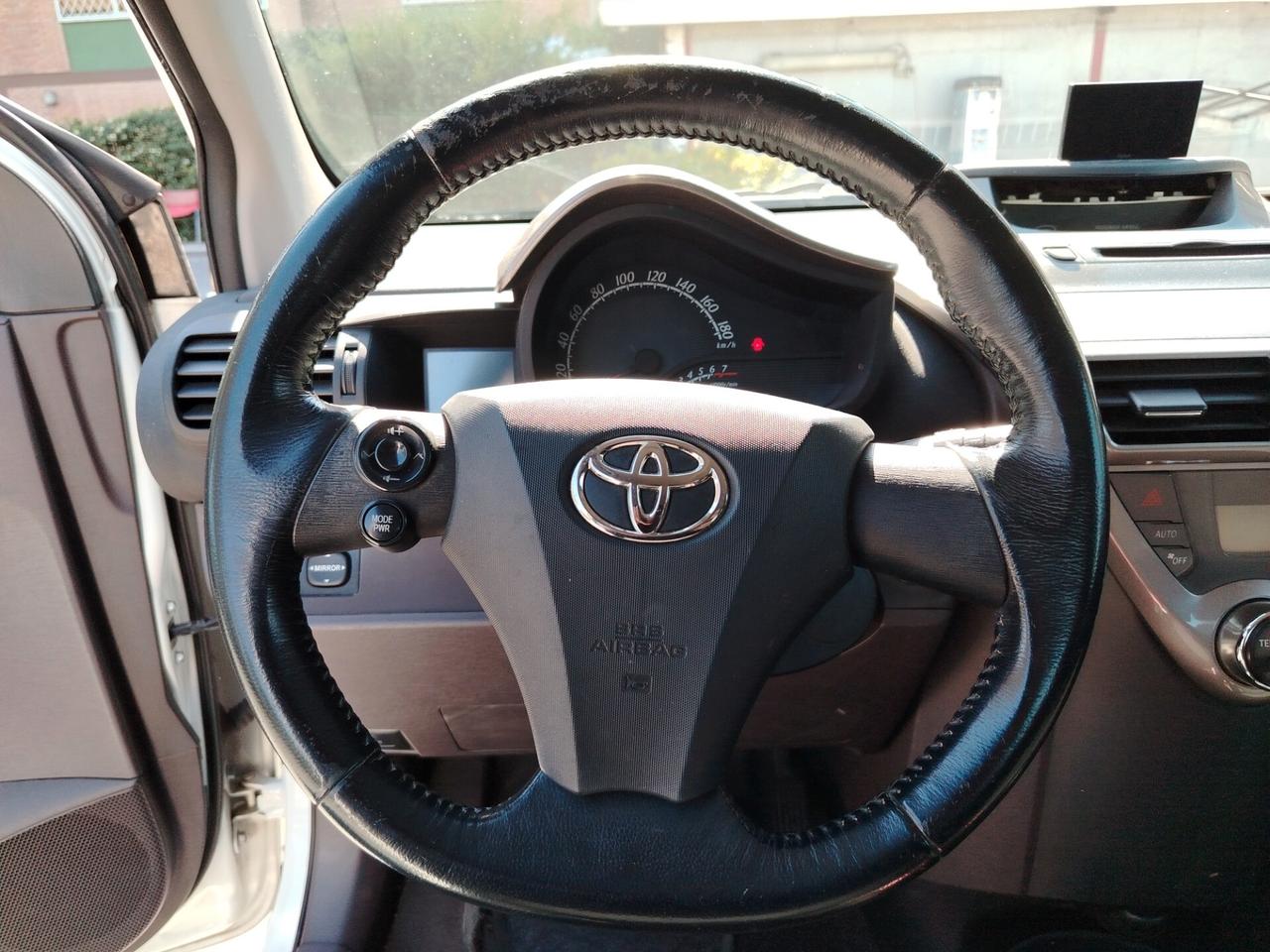 Toyota iQ 1.0 Sol