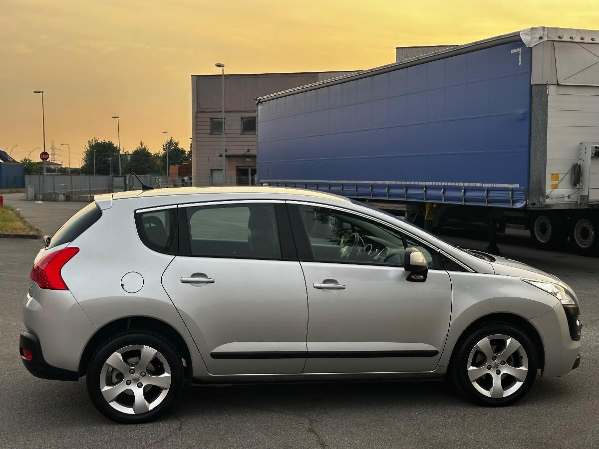 PEUGEOT - 3008 - 1.6 e-HDi 115 CV c.r. Business