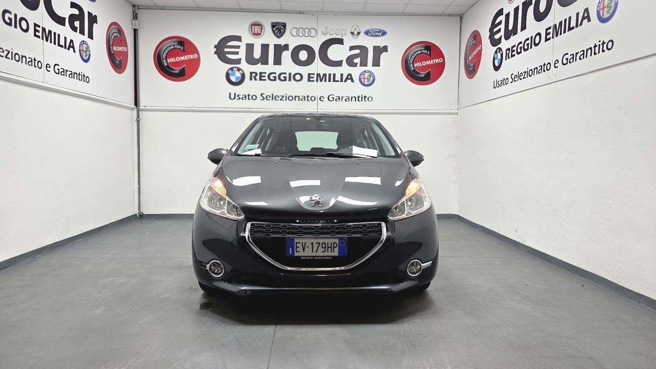 Peugeot 208 1.4 HDi 68 CV 5 porte Allure 07/2014 Neopatentati Euro 5B