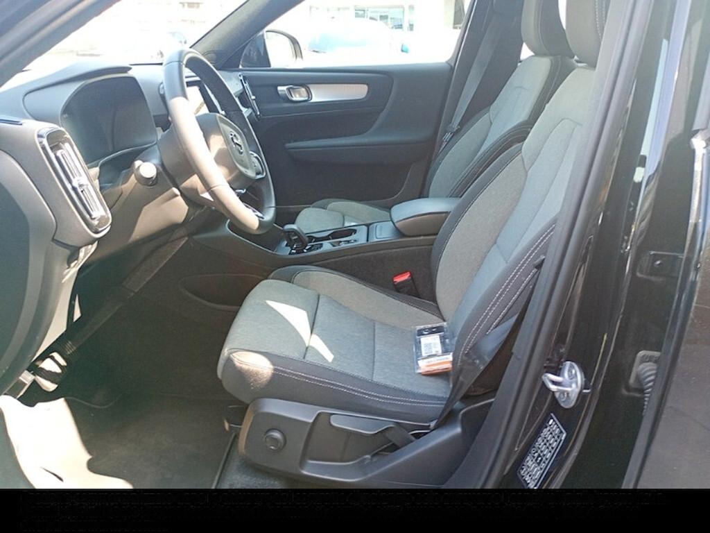 VOLVO XC40 1.5 T2 129CV AUTOM. CORE ( FARI LED - COCKPIT - CRUISE - NAVI - PDC )