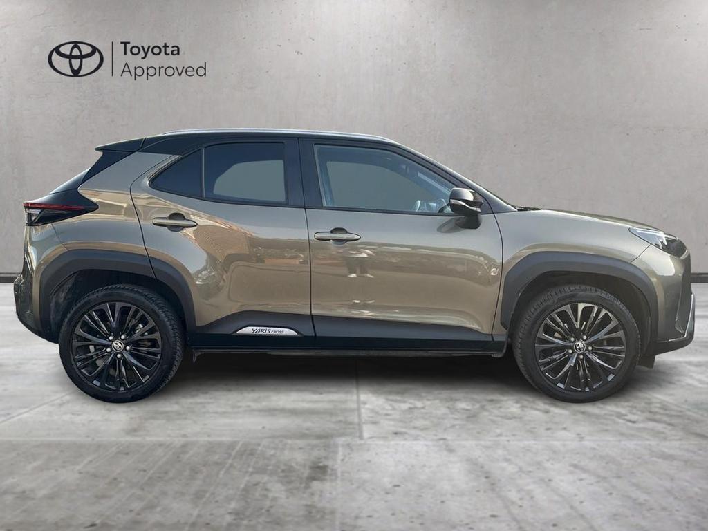 Toyota Yaris Cross 1.5h Adventure fwd 116cv e-cvt