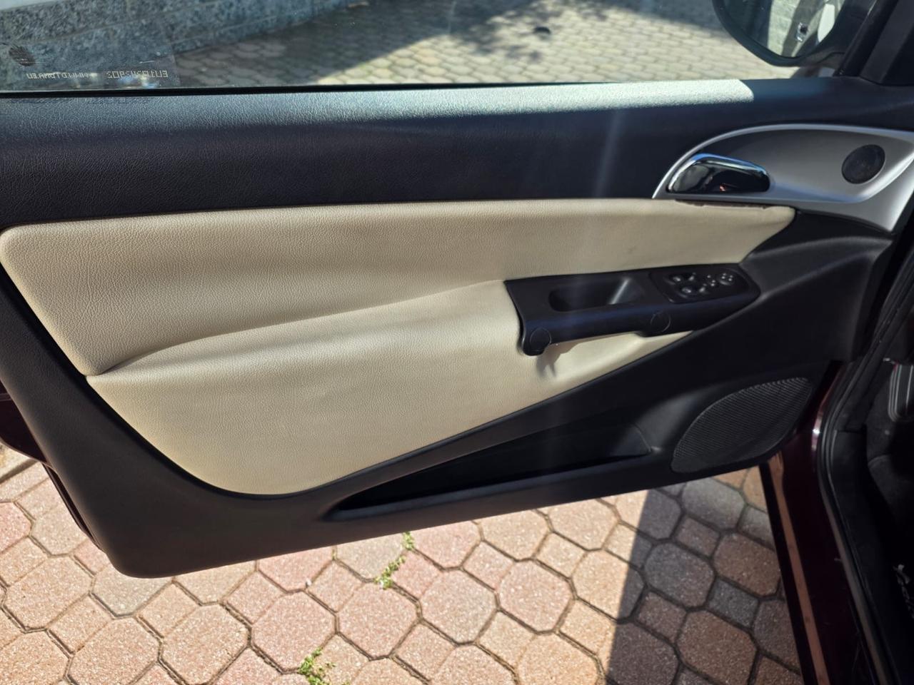 Lancia Ypsilon 1.4 Oro Ecochic GPL